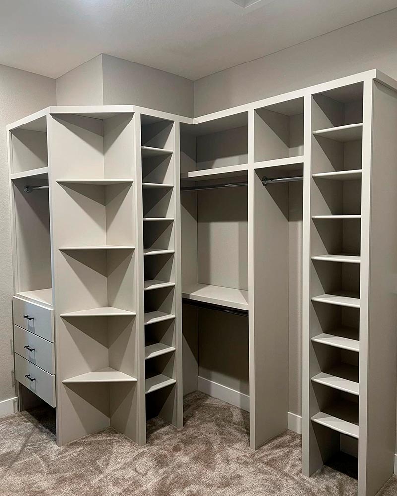 Custom Walk-In Closet Organizer